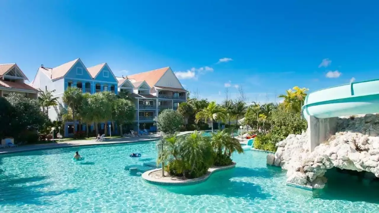 Flamingo Bay Hotel and Marina, Freeport